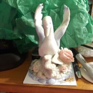 Ceramic Dove Figurine with Pink Rose - Decorative Bird Statue